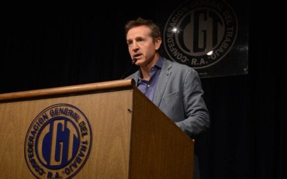 “El decreto presidencial permite mantener el sistema solidario de obras sociales”