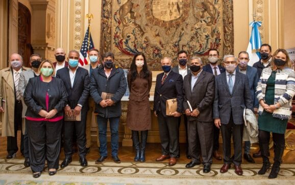 La Embajada de EE. UU. en la Argentina recibió a dirigentes de la CGT