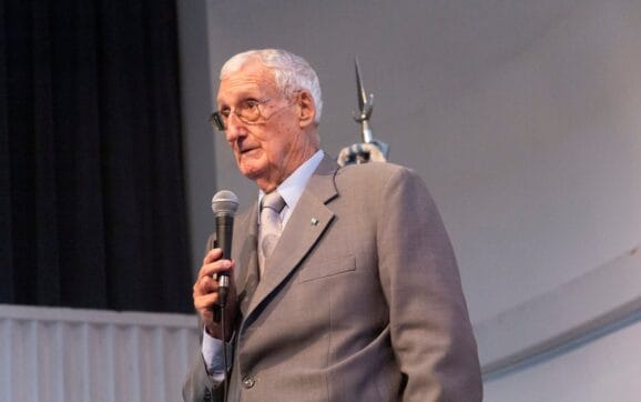 Homenaje a los Héroes de Malvinas- Exposición completa del Teniente General Martin Balza